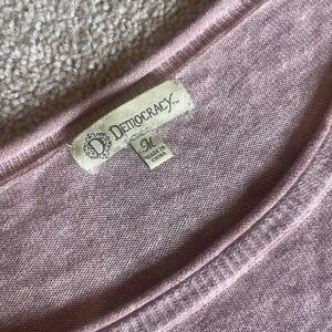 Lightweight sweater in burnt rose color!